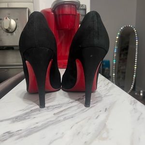 Authentic Christian Louboutin Ron Ron model 100 velvet